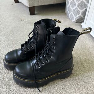 Doc Marten Jadon Women’s platform boots, worn twice, like new condition, size 7